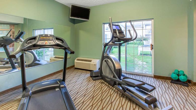 <b>Days Inn Petoskey Health</b>. Images powered by <a href="https://iceportal.shijigroup.com/" title="IcePortal" target="_blank">IcePortal</a>.