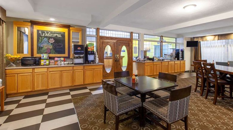 <b>Days Inn Petoskey Restaurant</b>. Images powered by <a href="https://iceportal.shijigroup.com/" title="IcePortal" target="_blank">IcePortal</a>.