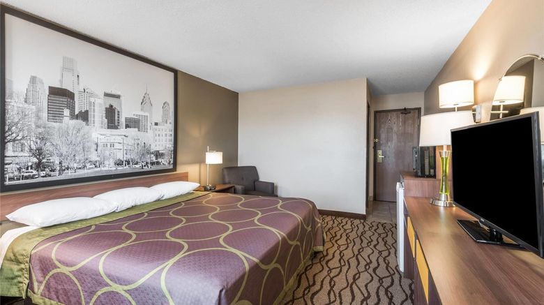 <b>Super 8 Bedford Room</b>. Images powered by <a href="https://iceportal.shijigroup.com/" title="IcePortal" target="_blank">IcePortal</a>.