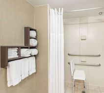 Wingate by Wyndham Springfield Room
