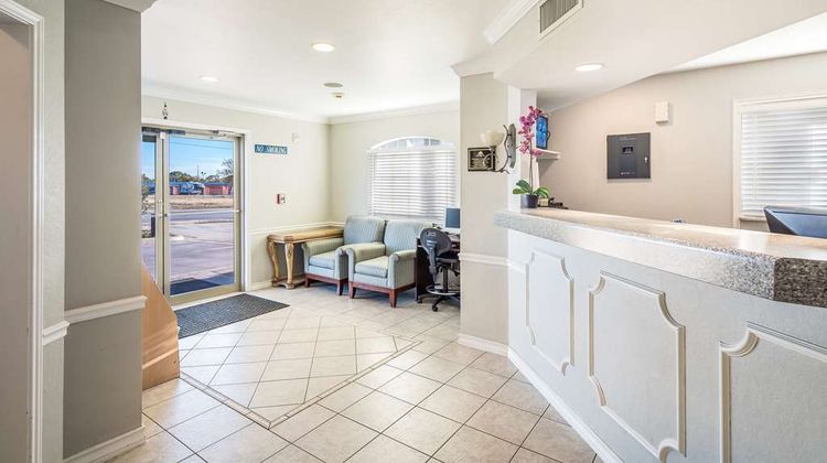 Americas Best Value Inn New Braunfels Lobby