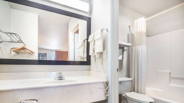 Americas Best Value Inn New Braunfels Room