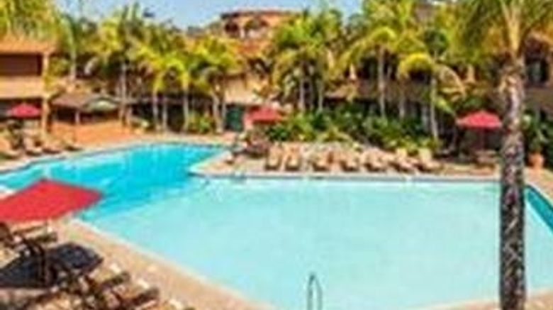<b>Handlery Hotel & Resort Pool</b>. Images powered by <a href="https://iceportal.shijigroup.com/" title="IcePortal" target="_blank">IcePortal</a>.
