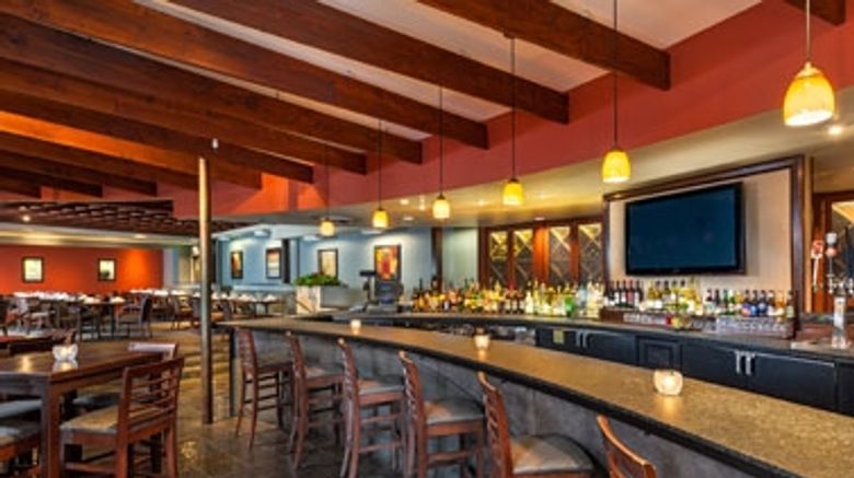 <b>Handlery Hotel & Resort Restaurant</b>. Images powered by <a href="https://iceportal.shijigroup.com/" title="IcePortal" target="_blank">IcePortal</a>.