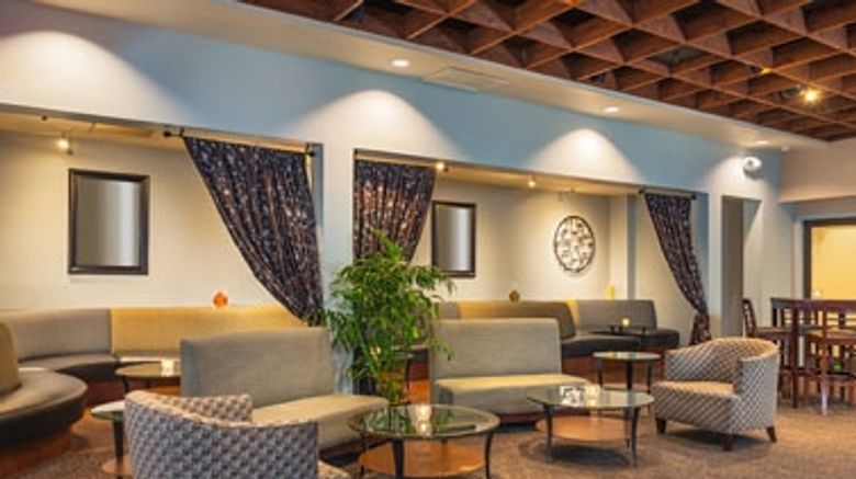 <b>Handlery Hotel & Resort Restaurant</b>. Images powered by <a href="https://iceportal.shijigroup.com/" title="IcePortal" target="_blank">IcePortal</a>.