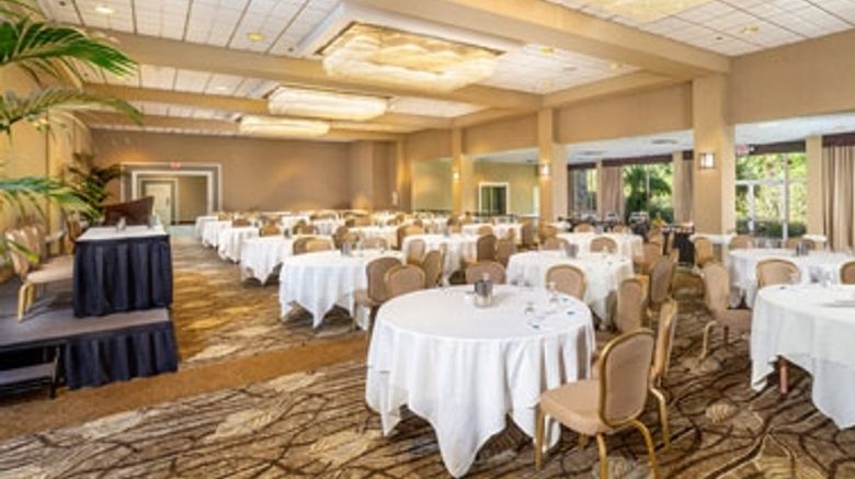 <b>Handlery Hotel & Resort Ballroom</b>. Images powered by <a href="https://iceportal.shijigroup.com/" title="IcePortal" target="_blank">IcePortal</a>.