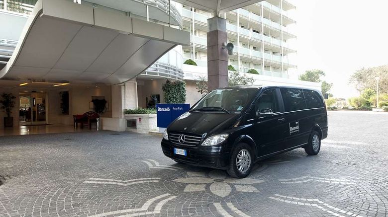 <b>Barcelo Aran Park Hotel Exterior</b>. Images powered by <a href="https://iceportal.shijigroup.com/" title="IcePortal" target="_blank">IcePortal</a>.