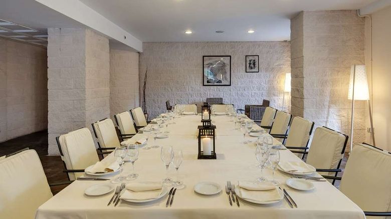<b>Barcelo Aran Park Hotel Meeting</b>. Images powered by <a href="https://iceportal.shijigroup.com/" title="IcePortal" target="_blank">IcePortal</a>.