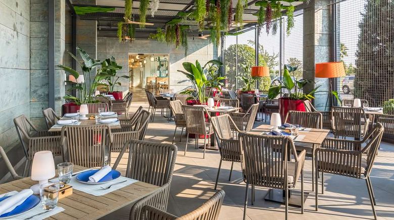 <b>Occidental Aranjuez Restaurant</b>. Images powered by <a href="https://iceportal.shijigroup.com/" title="IcePortal" target="_blank">IcePortal</a>.