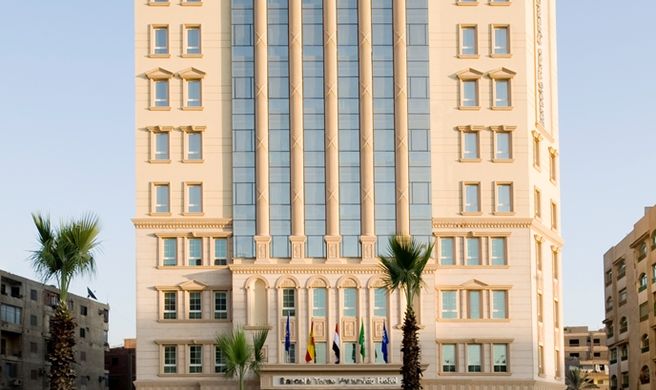 Barcelo Cairo Pyramids Exterior