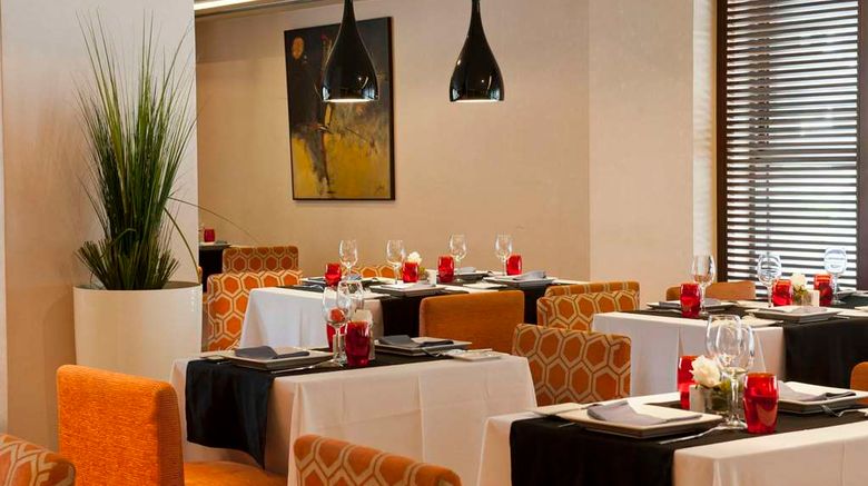 <b>Barcelo Casablanca Restaurant</b>. Images powered by <a href="https://iceportal.shijigroup.com/" title="IcePortal" target="_blank">IcePortal</a>.