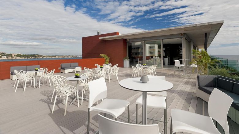 <b>Barcelo Illetas Albatros - Adults Only Restaurant</b>. Images powered by <a href="https://iceportal.shijigroup.com/" title="IcePortal" target="_blank">IcePortal</a>.
