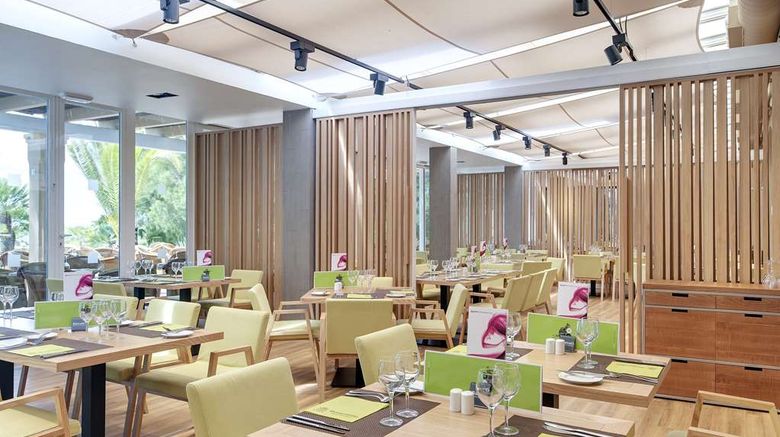 <b>Barcelo Jerez Montecastillo Restaurant</b>. Images powered by <a href="https://iceportal.shijigroup.com/" title="IcePortal" target="_blank">IcePortal</a>.