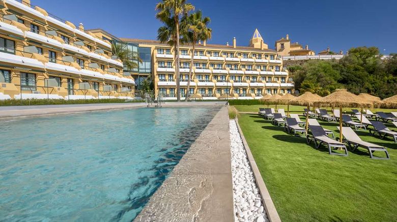 <b>Barcelo Jerez Montecastillo Pool</b>. Images powered by <a href="https://iceportal.shijigroup.com/" title="IcePortal" target="_blank">IcePortal</a>.