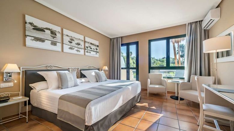 <b>Barcelo Jerez Montecastillo Room</b>. Images powered by <a href="https://iceportal.shijigroup.com/" title="IcePortal" target="_blank">IcePortal</a>.