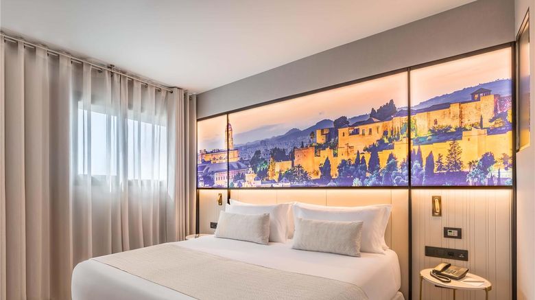 <b>Barcelo Malaga Suite</b>. Images powered by <a href="https://iceportal.shijigroup.com/" title="IcePortal" target="_blank">IcePortal</a>.