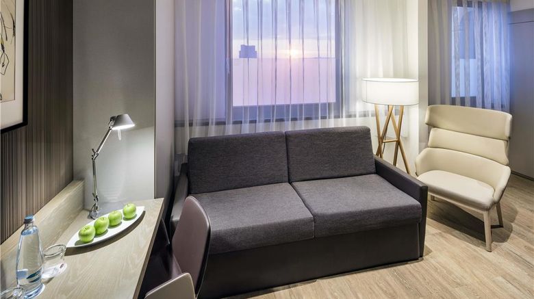 <b>Occidental Praha Suite</b>. Images powered by <a href="https://iceportal.shijigroup.com/" title="IcePortal" target="_blank">IcePortal</a>.