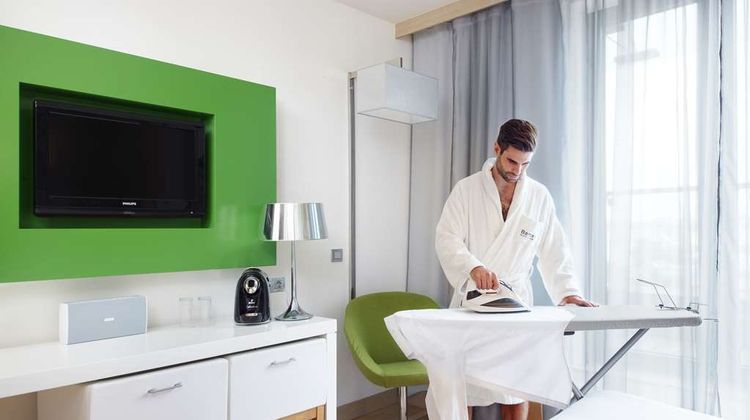 Occidental Praha Five Room