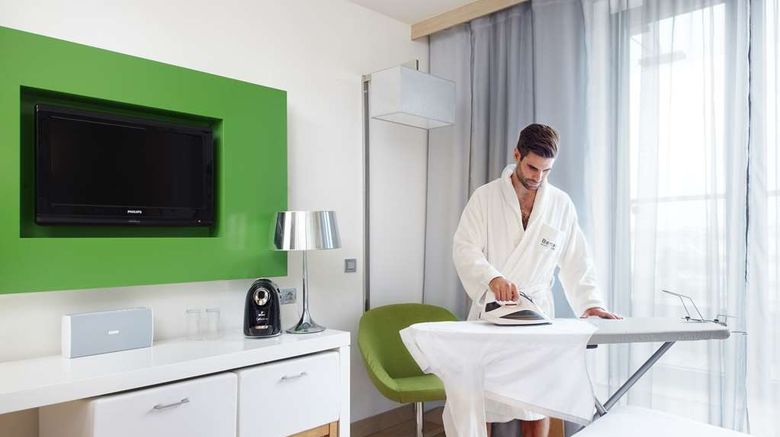 <b>Occidental Praha Five Room</b>. Images powered by <a href="https://iceportal.shijigroup.com/" title="IcePortal" target="_blank">IcePortal</a>.