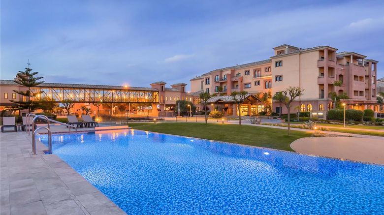 <b>Barcelo Punta Umbria Beach Resort Pool</b>. Images powered by <a href="https://iceportal.shijigroup.com/" title="IcePortal" target="_blank">IcePortal</a>.
