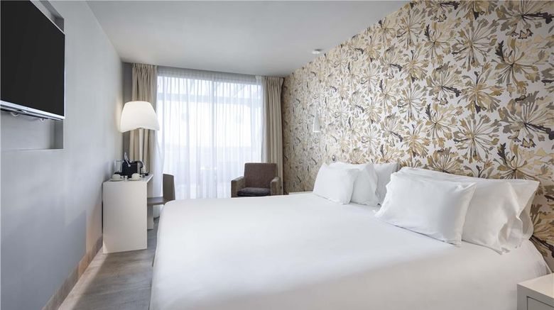 <b>Barcelo Teguise Beach - Adults Only Room</b>. Images powered by <a href="https://iceportal.shijigroup.com/" title="IcePortal" target="_blank">IcePortal</a>.