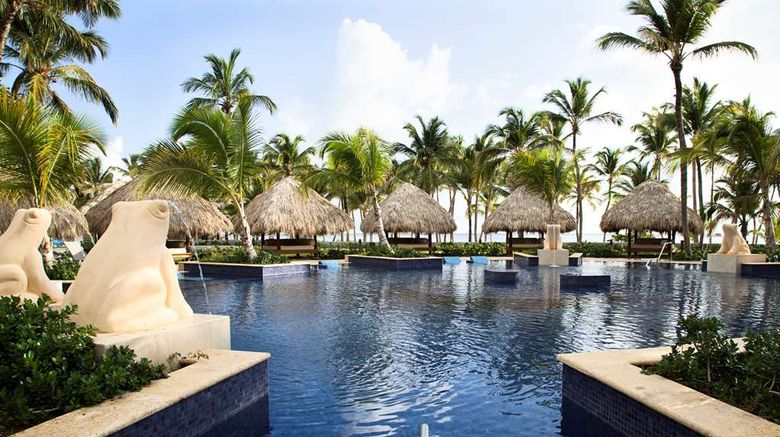 <b>Barcelo Bavaro Palace Pool</b>. Images powered by <a href="https://iceportal.shijigroup.com/" title="IcePortal" target="_blank">IcePortal</a>.