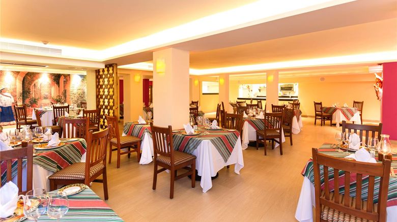 <b>Occidental Costa Cancun Restaurant</b>. Images powered by <a href="https://iceportal.shijigroup.com/" title="IcePortal" target="_blank">IcePortal</a>.
