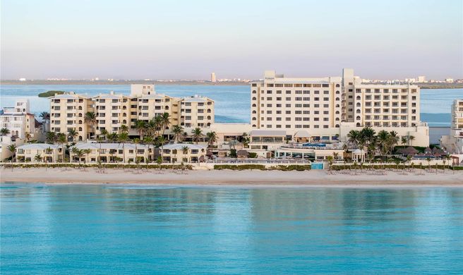 Occidental Tucancun Exterior