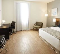 Tulip Inn Itaguai Room