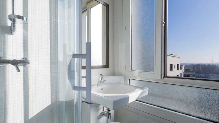 Best Western Rives de Paris La Defense Room