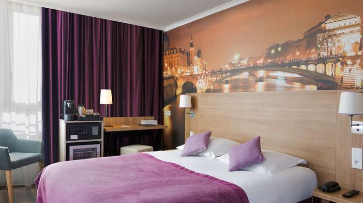 Best Western Rives de Paris La Defense Room
