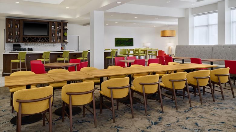 <b>Hilton Garden Inn Detroit Troy Restaurant</b>. Images powered by <a href="https://iceportal.shijigroup.com/" title="IcePortal" target="_blank">IcePortal</a>.