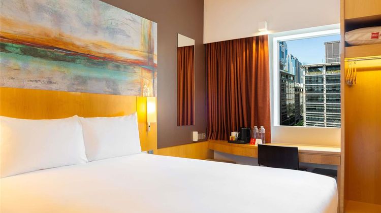 Ibis One Central Dubai Room