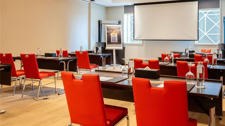 <b>Ibis One Central Dubai Meeting</b>. Images powered by <a href="https://iceportal.shijigroup.com/" title="IcePortal" target="_blank">IcePortal</a>.