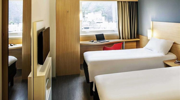 Ibis Copacabana Posto 5 Room