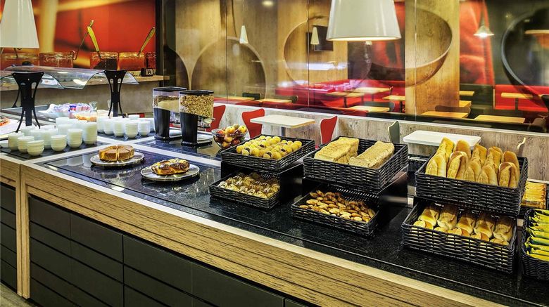 <b>Ibis Copacabana Posto 5 Restaurant</b>. Images powered by <a href="https://iceportal.shijigroup.com/" title="IcePortal" target="_blank">IcePortal</a>.