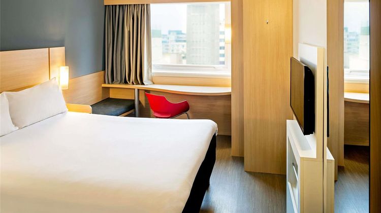 Ibis Copacabana Posto 5 Suite