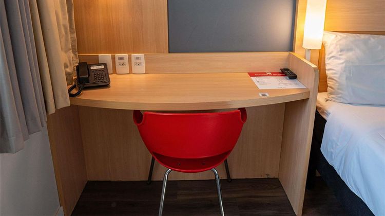 Ibis Copacabana Posto 5 Room