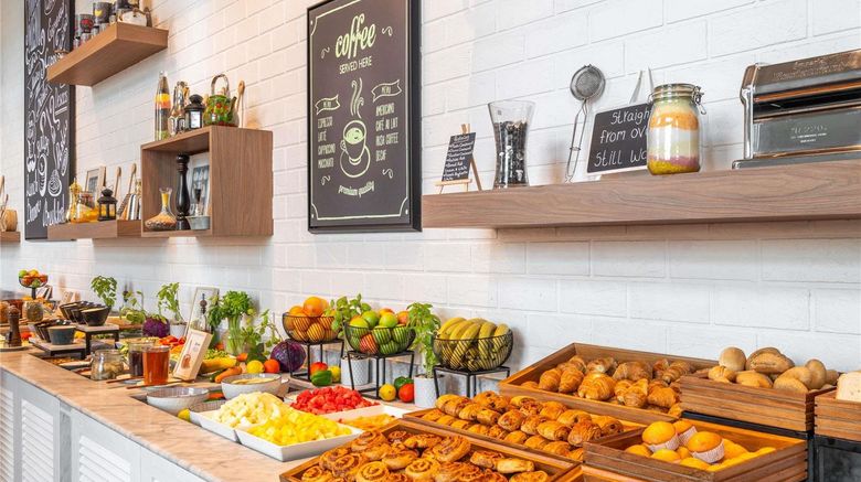 <b>Ibis Styles Dragon Mart Dubai Hotel Restaurant</b>. Images powered by <a href="https://iceportal.shijigroup.com/" title="IcePortal" target="_blank">IcePortal</a>.