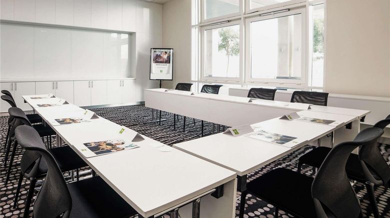 <b>Ibis Styles Dragon Mart Dubai Hotel Meeting</b>. Images powered by <a href="https://iceportal.shijigroup.com/" title="IcePortal" target="_blank">IcePortal</a>.