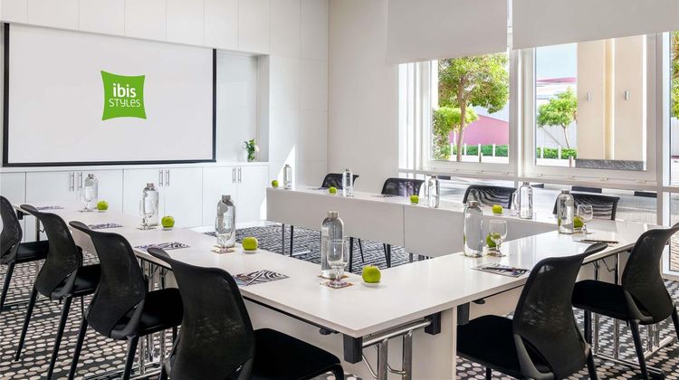 Ibis Styles Dragon Mart Dubai Hotel Meeting