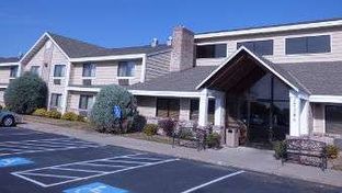 Baymont Inn & Suites Lakeville