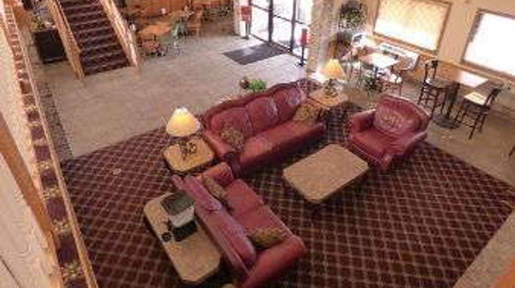 Baymont Inn & Suites Lakeville Lobby