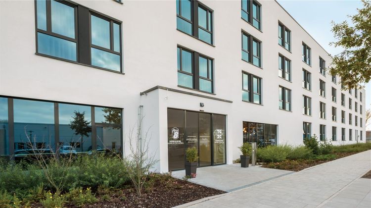 Super 8 Munich City North Exterior