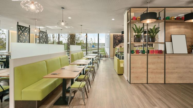 Super 8 Munich City North Restaurant