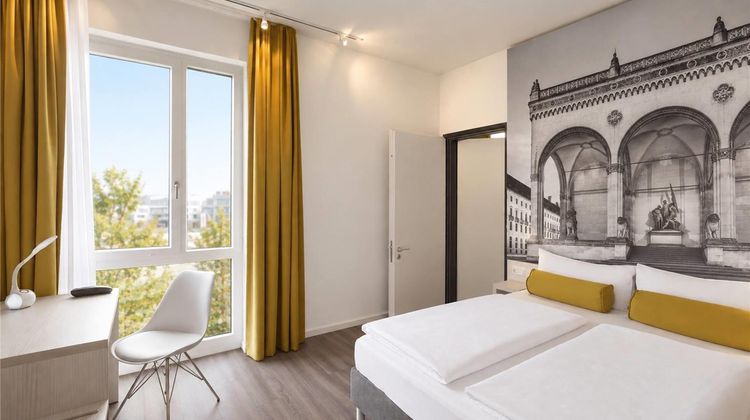 Super 8 Munich City North Room
