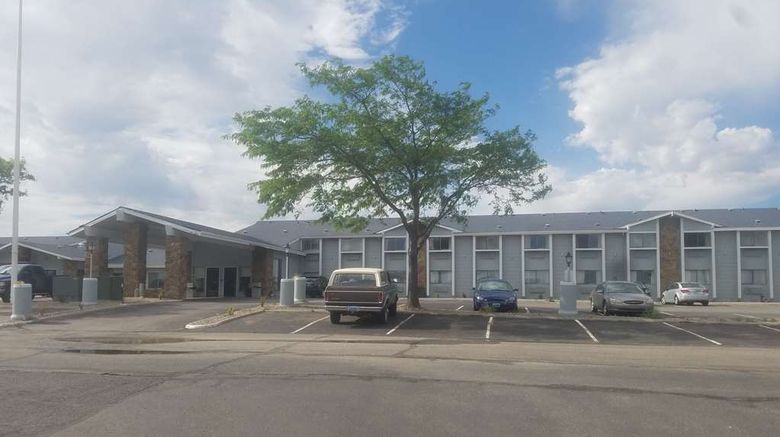 Super 8 Evansville Exterior. Images powered by <a href="https://iceportal.shijigroup.com" target="_blank" rel="noopener">Ice Portal</a>.