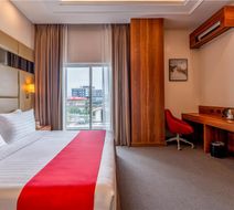 Best Western Plus Hotel Subic Room