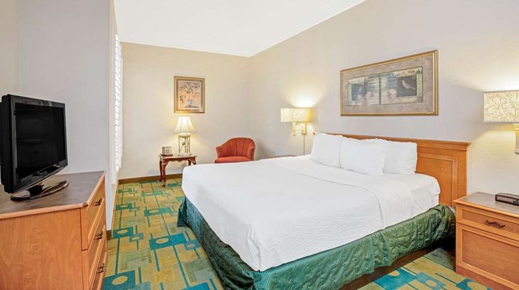 La Quinta Inn El Paso Cielo Vista Suite
