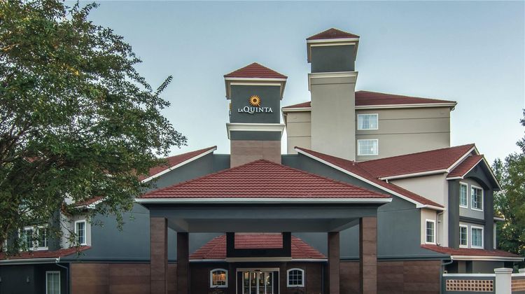 La Quinta Inn & Suites Perimeter Medical Exterior